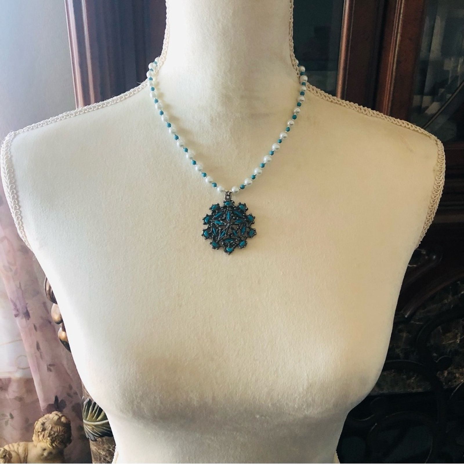Handmade Handcrafted repurpose howlite cluster Pearl necklace Size ONE SIZE - 5 Thumbnail