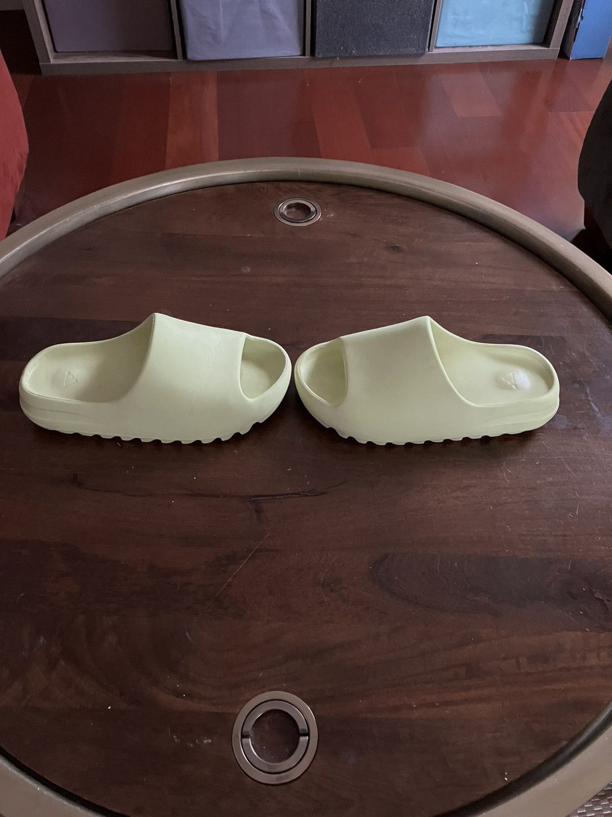 Yeezy Adidas Yeezy Slide 'Glow Green' Size 6 Men’s 7 Women’s Size US 6 / EU 39 - 2 Thumbnail