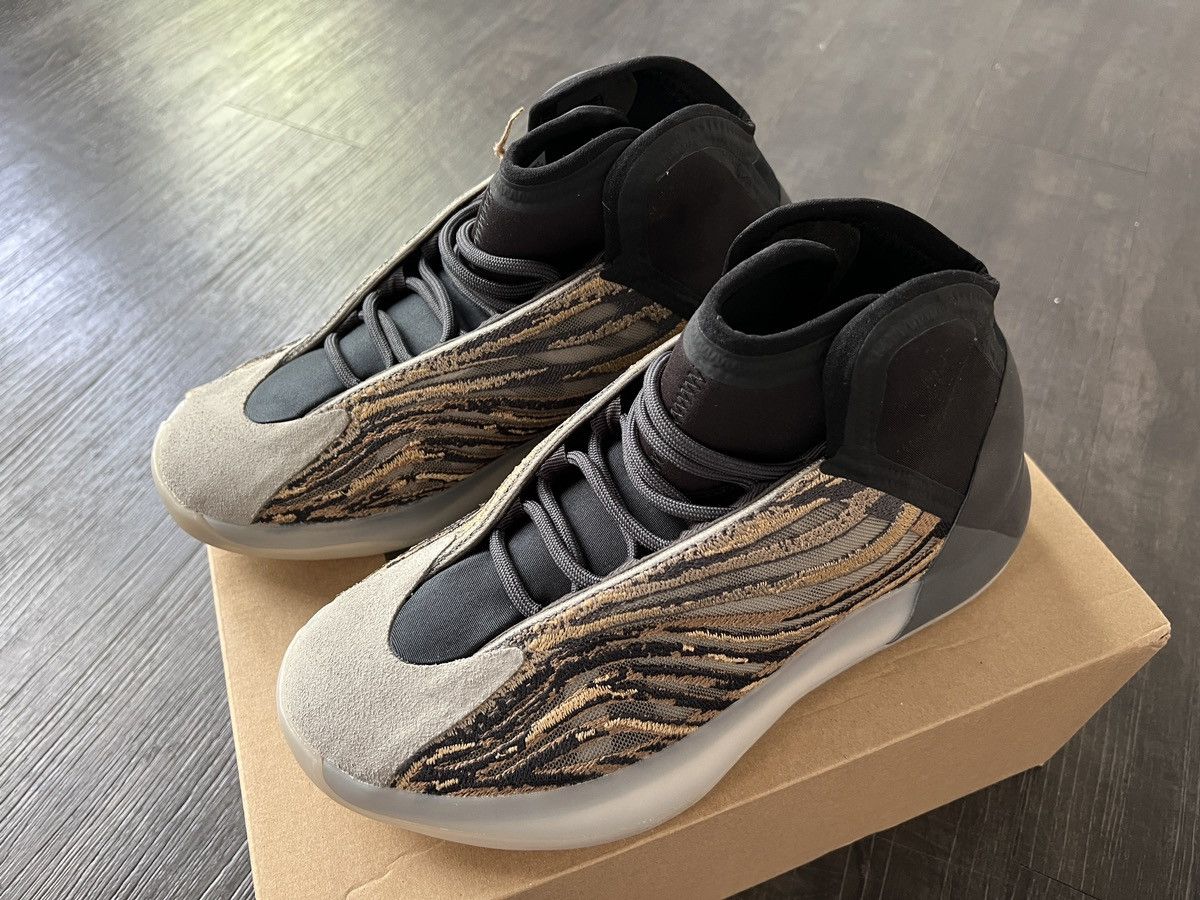 Adidas × Yeezy Adidas Yeezy Quantum Size US 8 / EU 41 - 1 Thumbnail