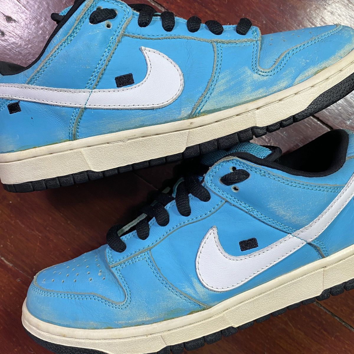 Nike SB Dunk Low Tokyo Blue Taxi 2006 Size US 8 / EU 41 - 1 Thumbnail