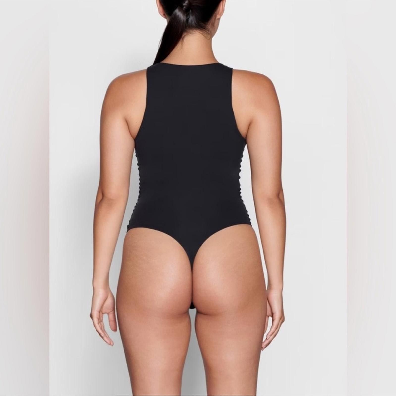 Swims SKIMS M High Neck Bodysuit Fits Everybody Onyx Black NWOT Size ONE SIZE - 6 Thumbnail