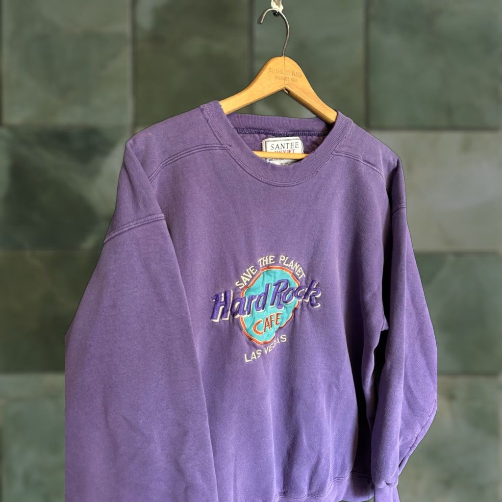Hard Rock Cafe VINTAGE Hard Rock Cafe Sweatshirt Purple Embroidered 90s Pullover Size M Mens Size US M / EU 48-50 / 2 - 1 Thumbnail