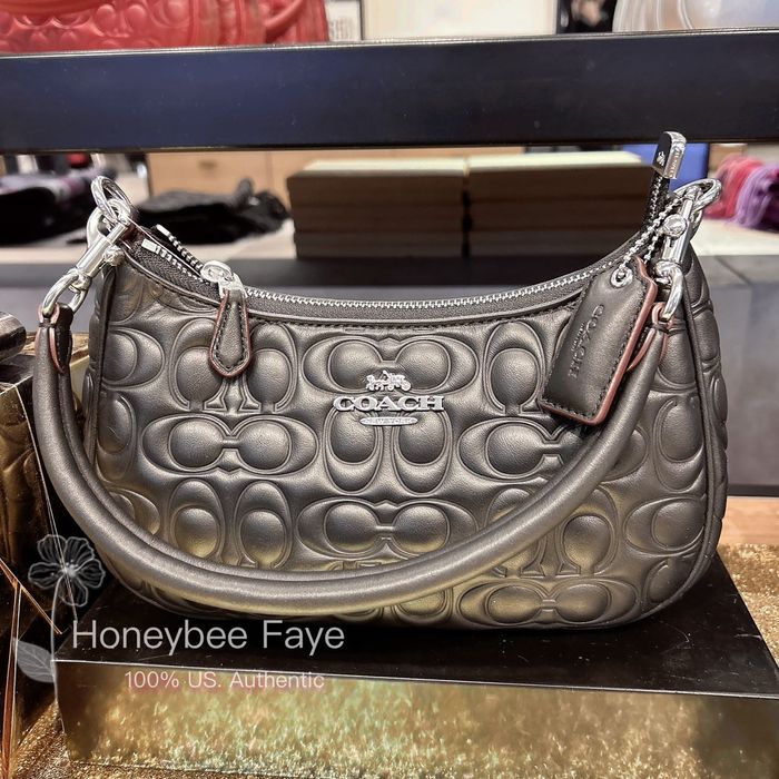 Coach Teri Shoulder Bag In Signature Leather CM054 Grailed