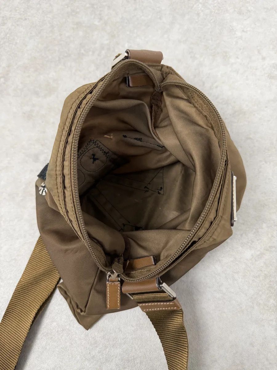 Prada AW2004 Prada Humanoid Brown Nylon Shoulder Bag Size ONE SIZE - 5 Thumbnail