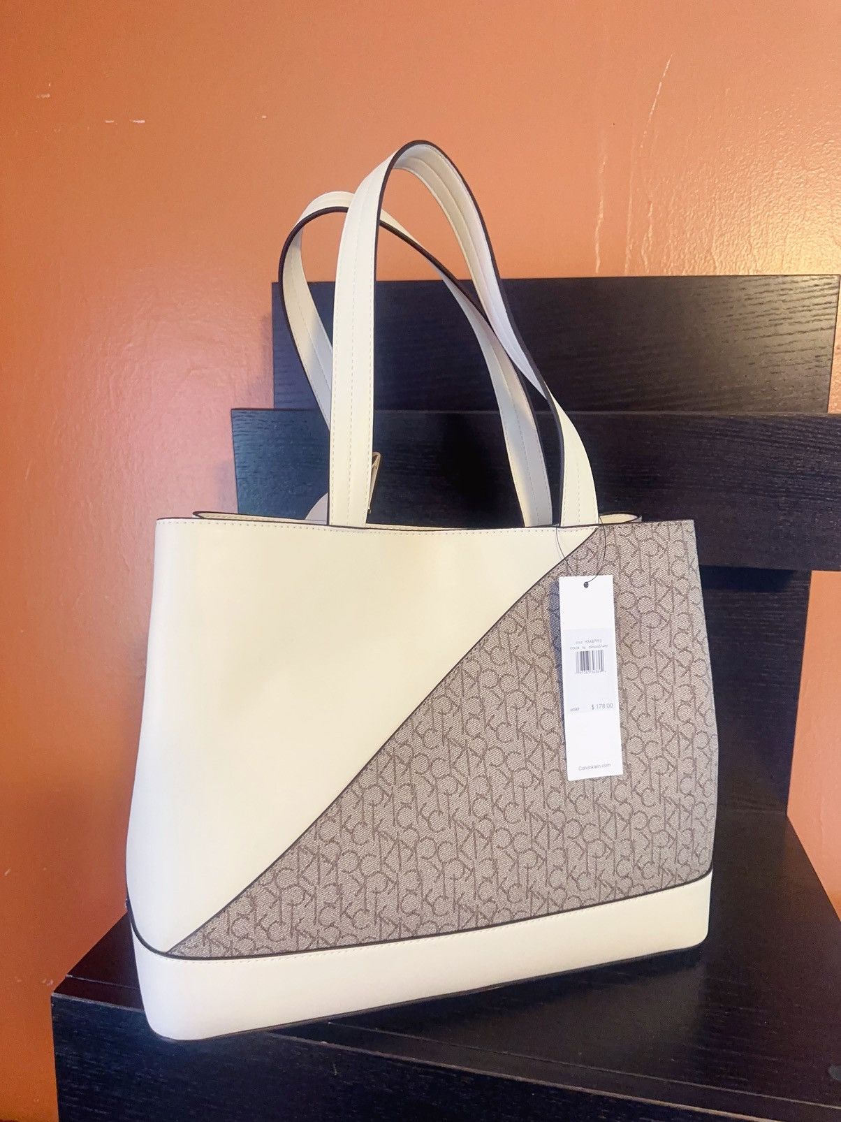 Calvin Klein Calvin Klein Beige Logo Signature Triple Compartment Satchel Size ONE SIZE - 9 Thumbnail