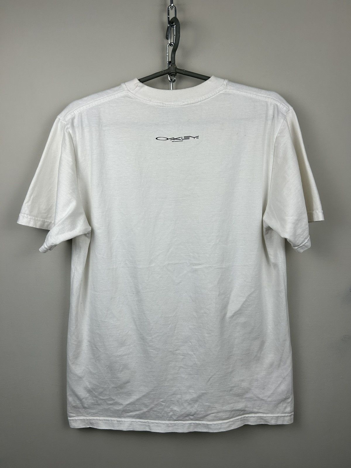 Oakley Vintage Oakley Center Logo T shirt rare Size US M / EU 48-50 / 2 - 12 Thumbnail