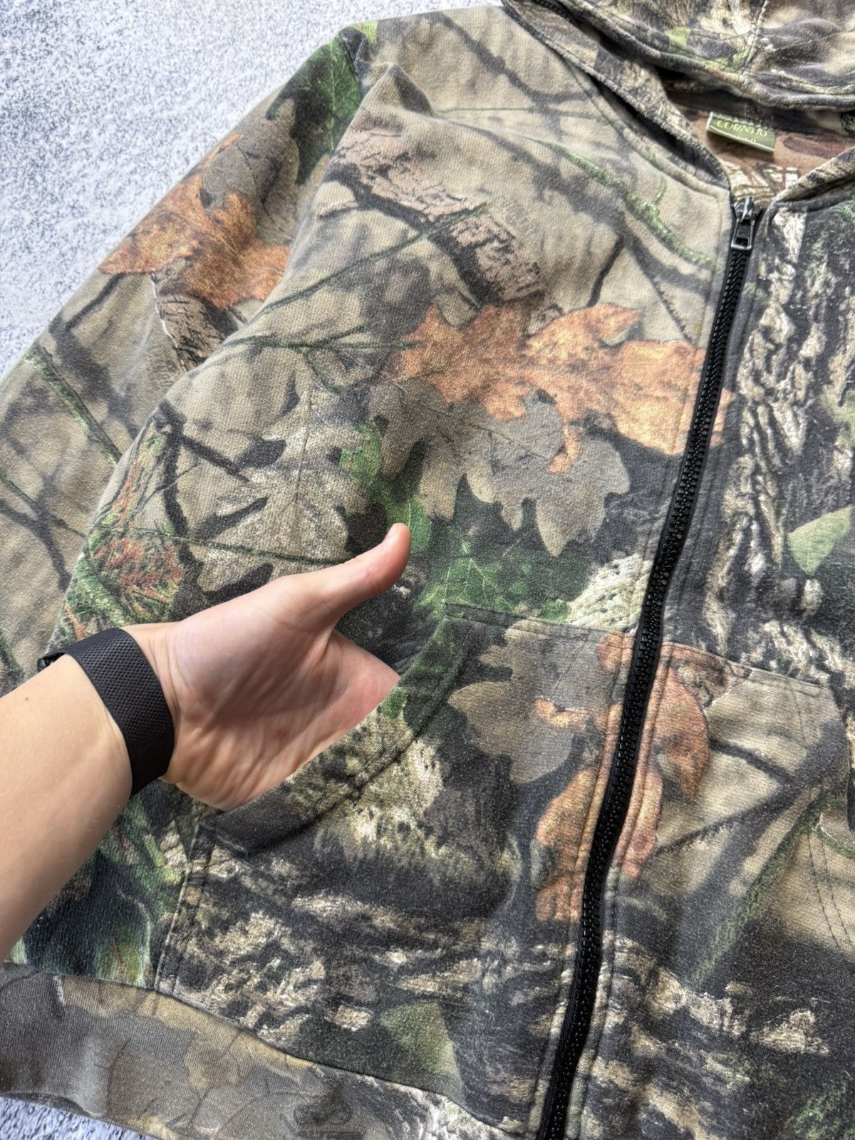 Carhartt Crazy Vintage Y2K Realtree Camo Zip Hoodie Carhartt Style Size US M / EU 48-50 / 2 - 11 Thumbnail