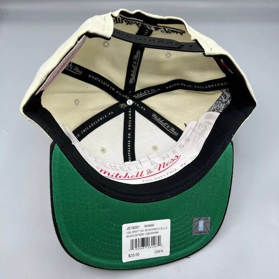 Mitchell & Ness Chicago Bulls Hat Men NBA Draft 1996 Shadow Snap Back Cap Size ONE SIZE - 4 Thumbnail