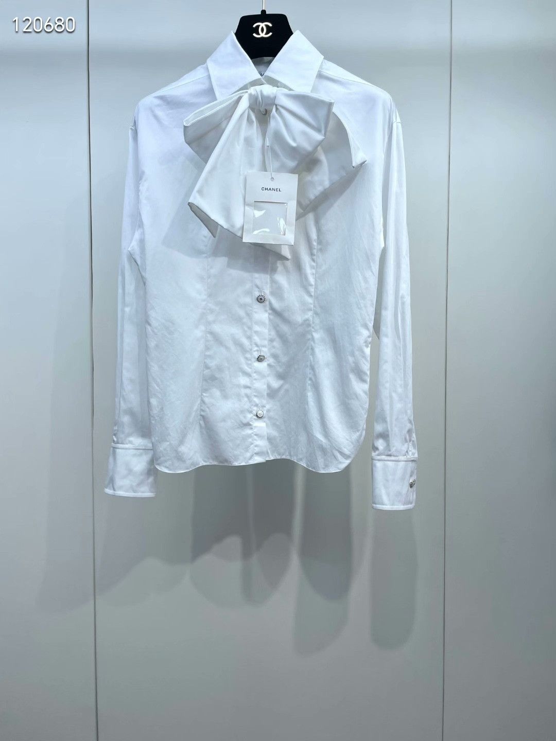 Chanel Chanel 25K White Bow Shirt Size XXS / US 00 / IT 34 - 1 Thumbnail