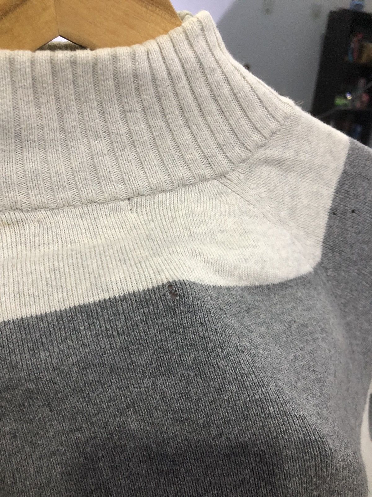Eddie Bauer × Japanese Brand Vintage Eddie Bauer Striped distressed Sweatshirt Size US S / EU 44-46 / 1 - 16 Thumbnail