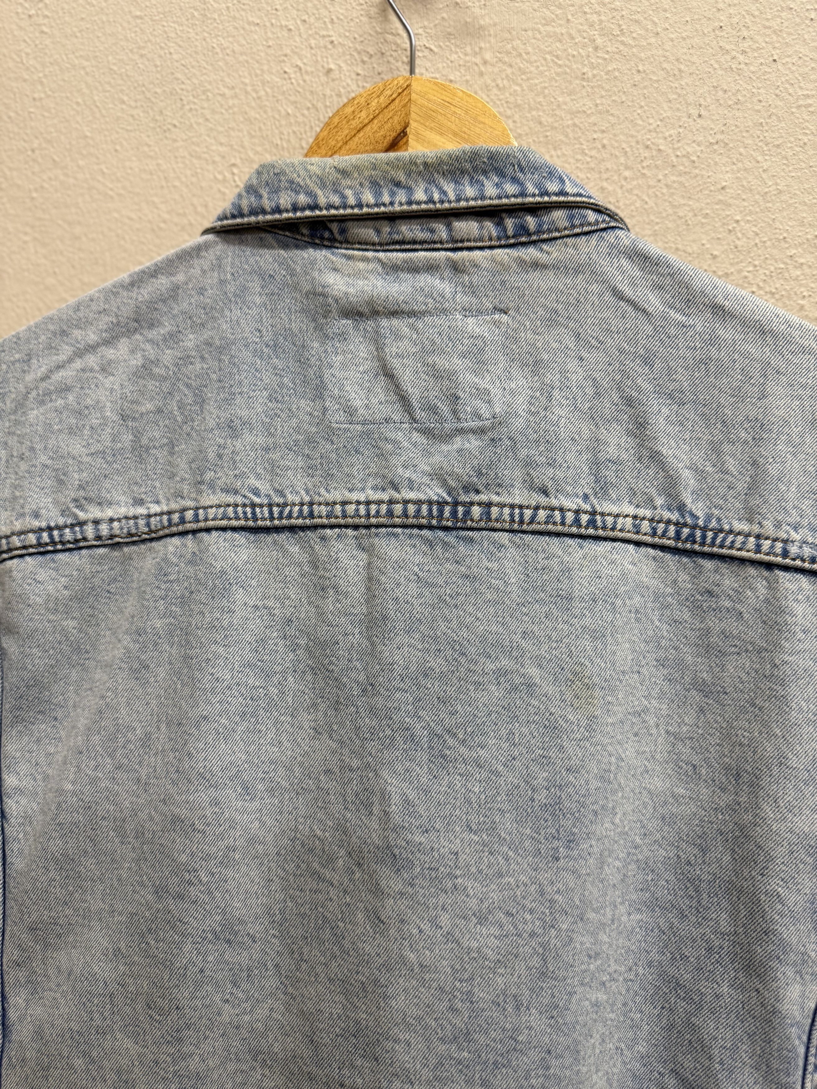 H&M & Denim Distressed Denim Jacket Size US M / EU 48-50 / 2 - 14 Thumbnail