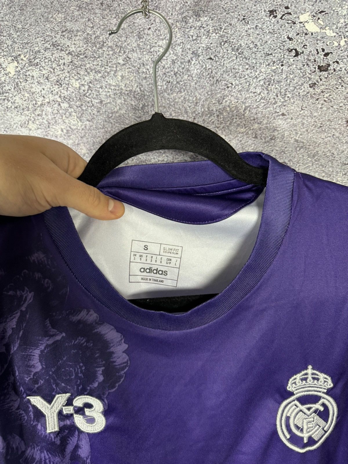 Vintage BELLINGHAM Y-3 Real Madrid 2023/24 Fourth Fan Version Jersey Size US S / EU 44-46 / 1 - 8 Thumbnail