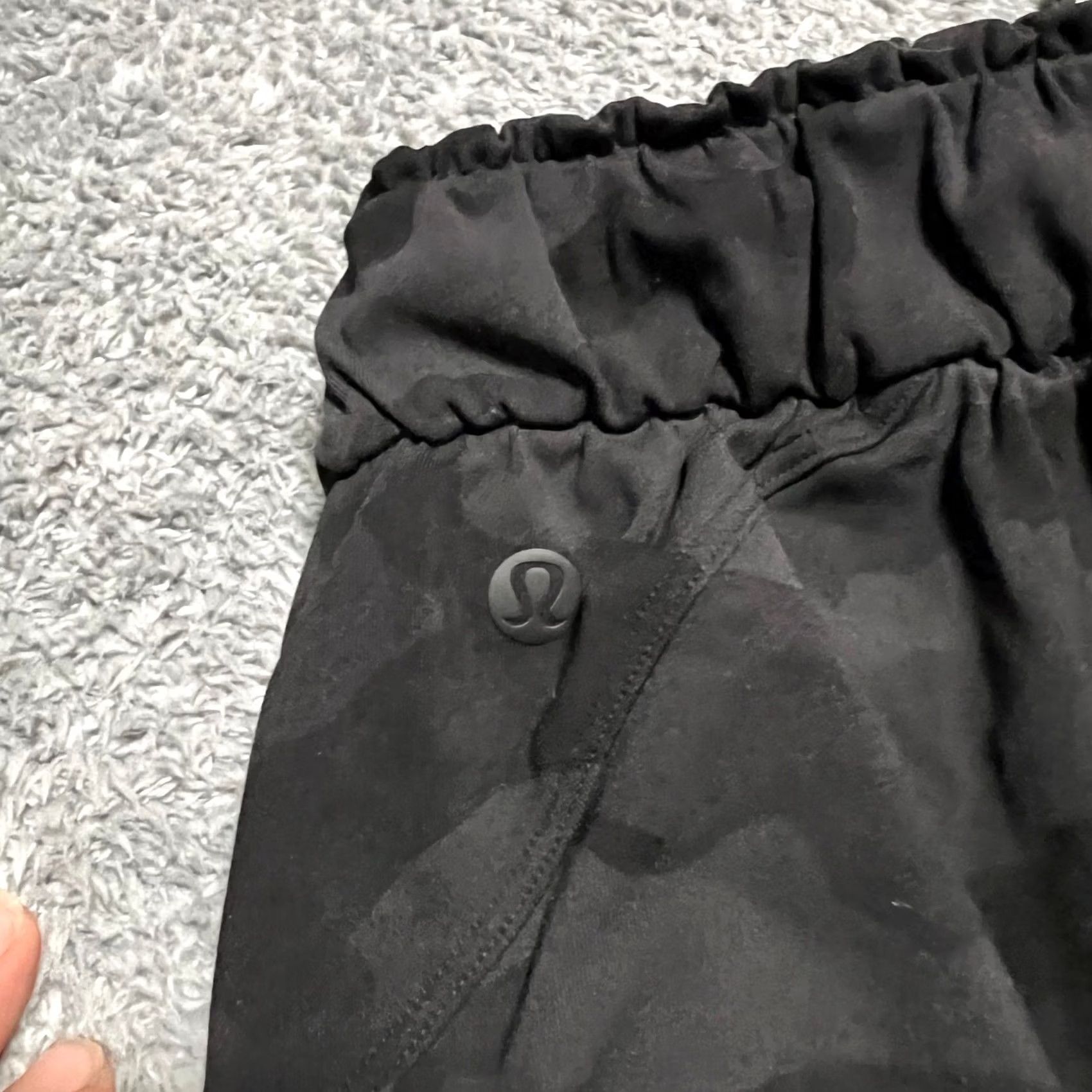 Lululemon Lululemon Jogger Pants Womens 4 Black Heritage Camo High Rise Full Length W5DCTS Black Womens 4 Jogger Pants Heritage Camo High Rise Full Length Size 27" / US 4 / IT 40 - 3 Thumbnail