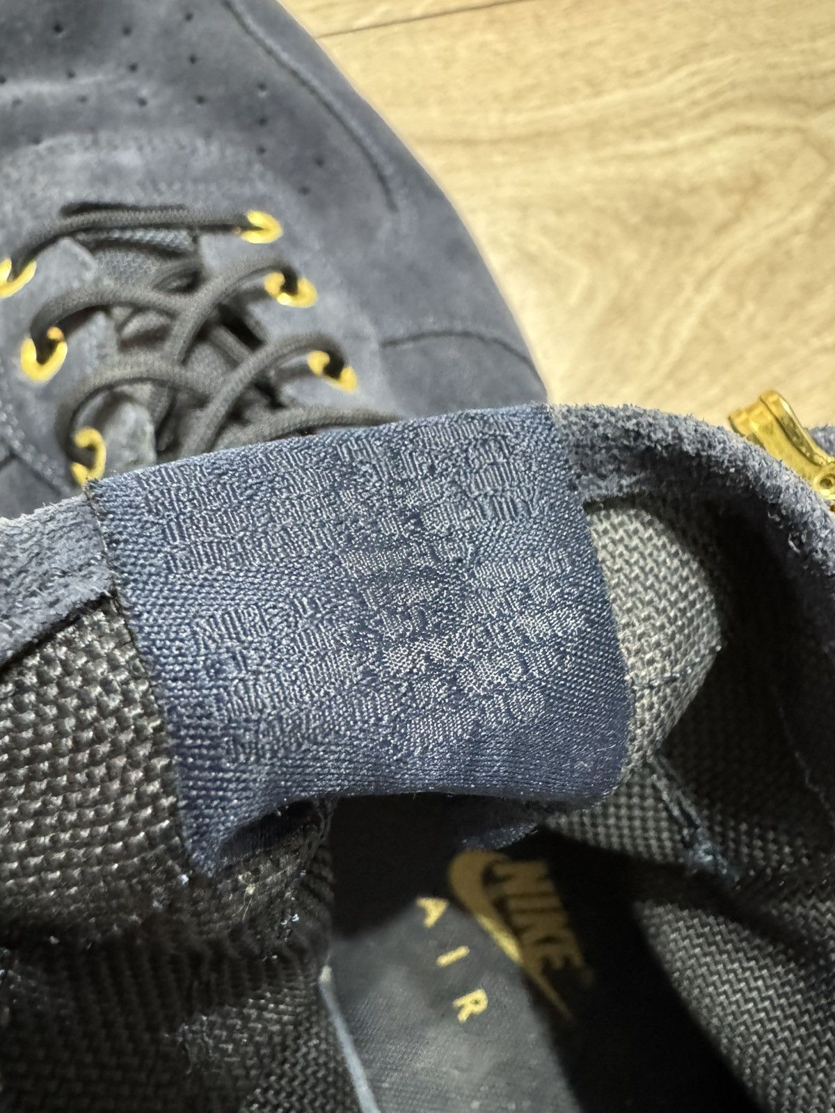 Nike Nike SF Air Force 1 Mid Obsidian Metalic Gold size 49,5 Size US 15 / EU 48 - 18 Thumbnail
