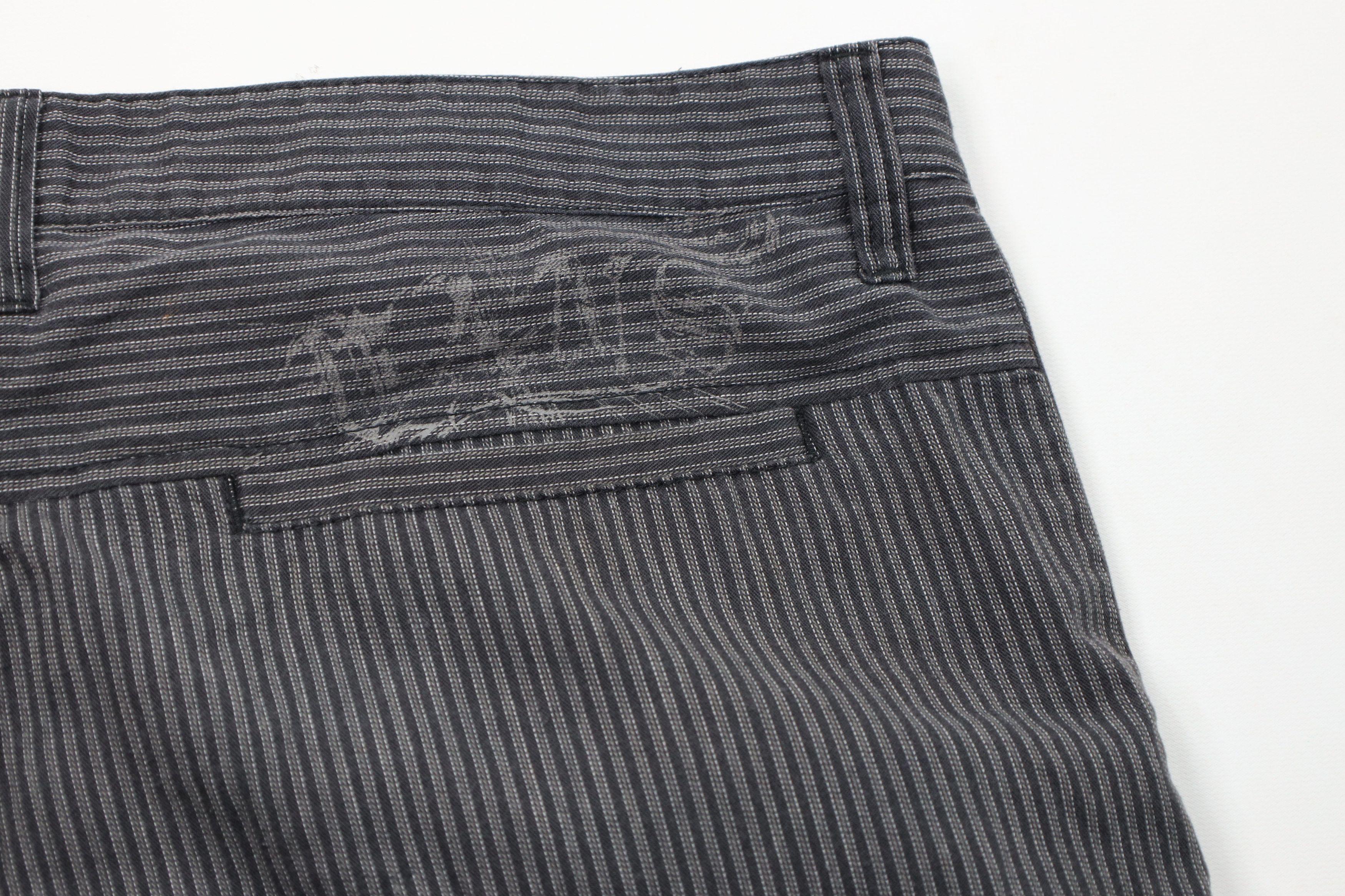 Vans Vintage Vans Skateboarding Striped Baggy Fit Shorts Gray Size US 38 / EU 54 - 11 Thumbnail