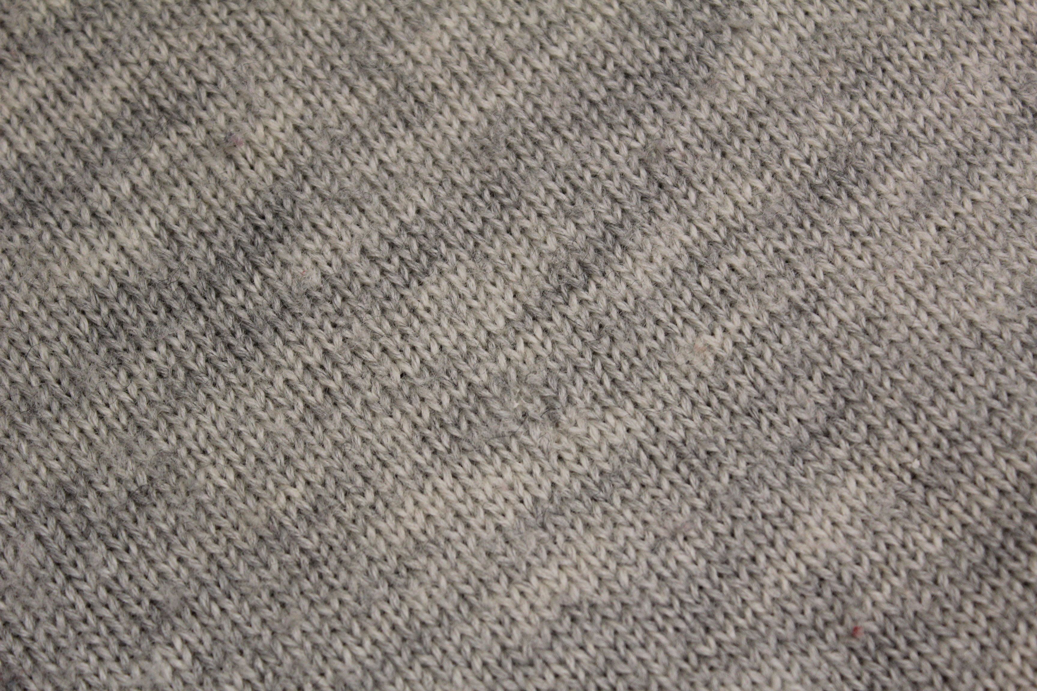 A.P.C. Women's A.P.C. V-neck Grey Wool Jumper Size S Size S / US 4 / IT 40 - 9 Thumbnail