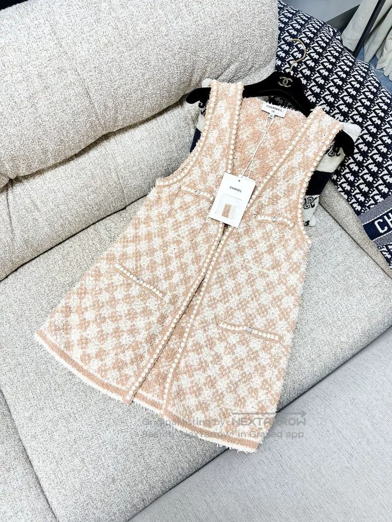 Chanel Chanel White plaid diamond buckle vest Size XXS / US 00 / IT 34 - 4 Thumbnail