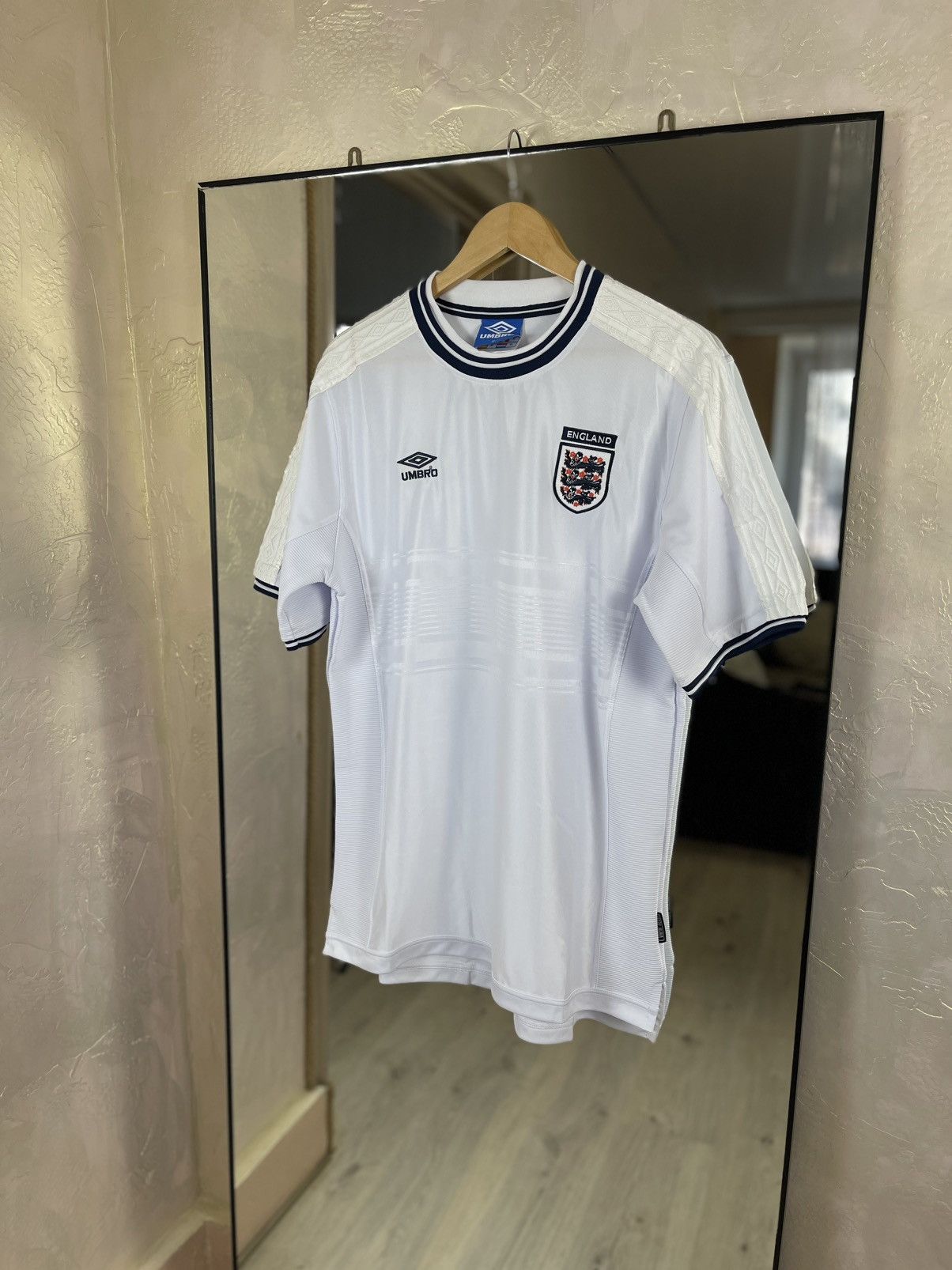 umbro vapa tech How to spot a fake Umbro shirt main image 0