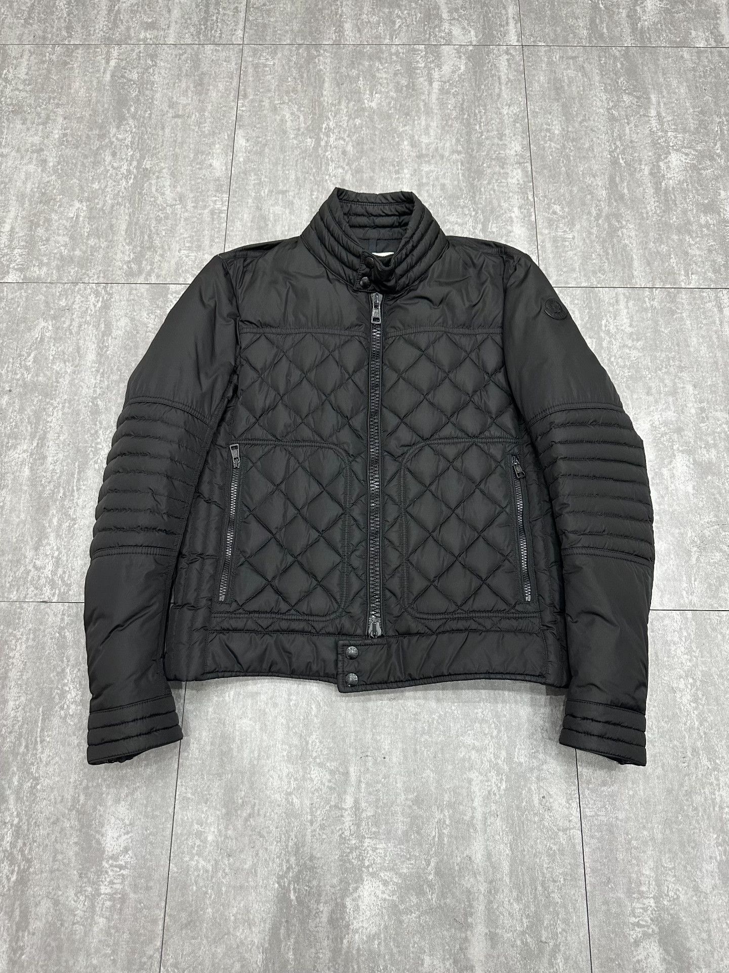Moncler Moncler Down Gray Heavy Coat m Men Size US M / EU 48-50 / 2 - 1 Thumbnail