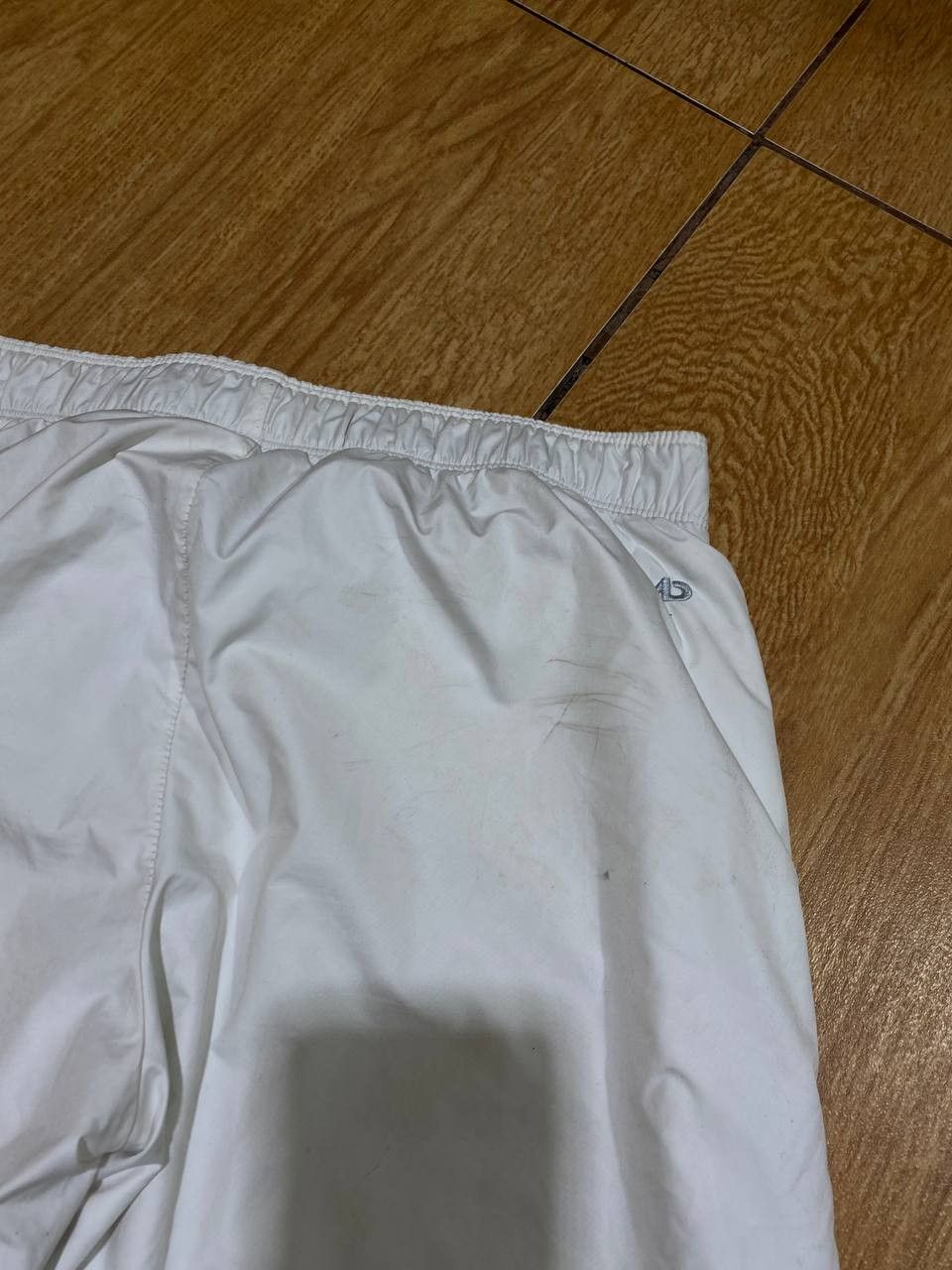 Nike Vintage Nike White Training Sweatpants Size XS Size US 26 / EU 42 - 22 Thumbnail