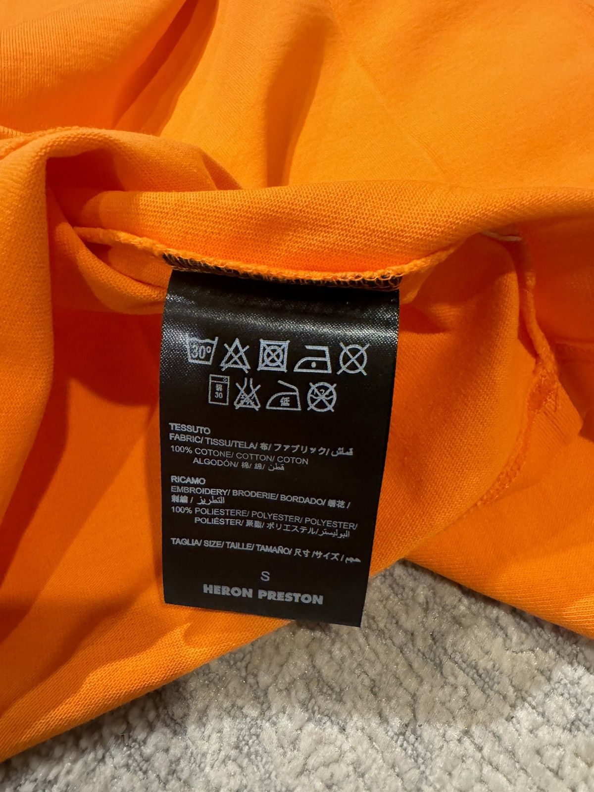 Heron Preston Heron Preston community service tee size M Size US M / EU 48-50 / 2 - 6 Thumbnail