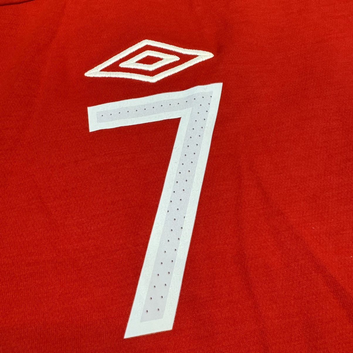 Umbro England 10/11 longsleeves away shirt #7 Beckham Size US XL / EU 56 / 4 - 4 Thumbnail