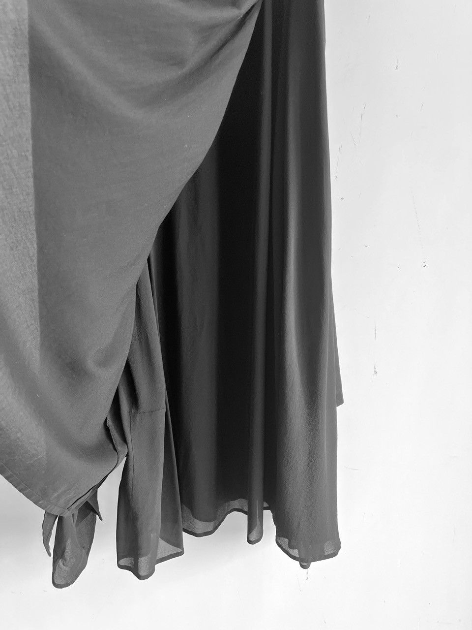 Yohji Yamamoto Yohji Yamamoto - Silk Layered Asymmetrical Wide Skirt Pants Size 32" / US 10 / IT 46 - 7 Thumbnail