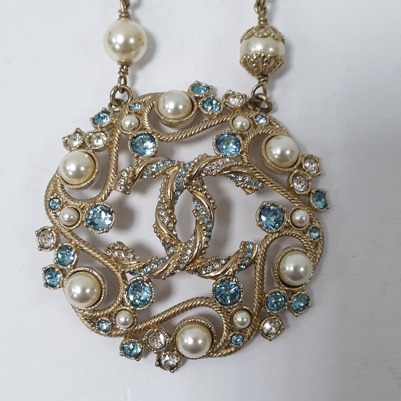 Chanel Chanel B19 Aquamarine Resin & Pearls Necklace Size ONE SIZE - 7 Thumbnail