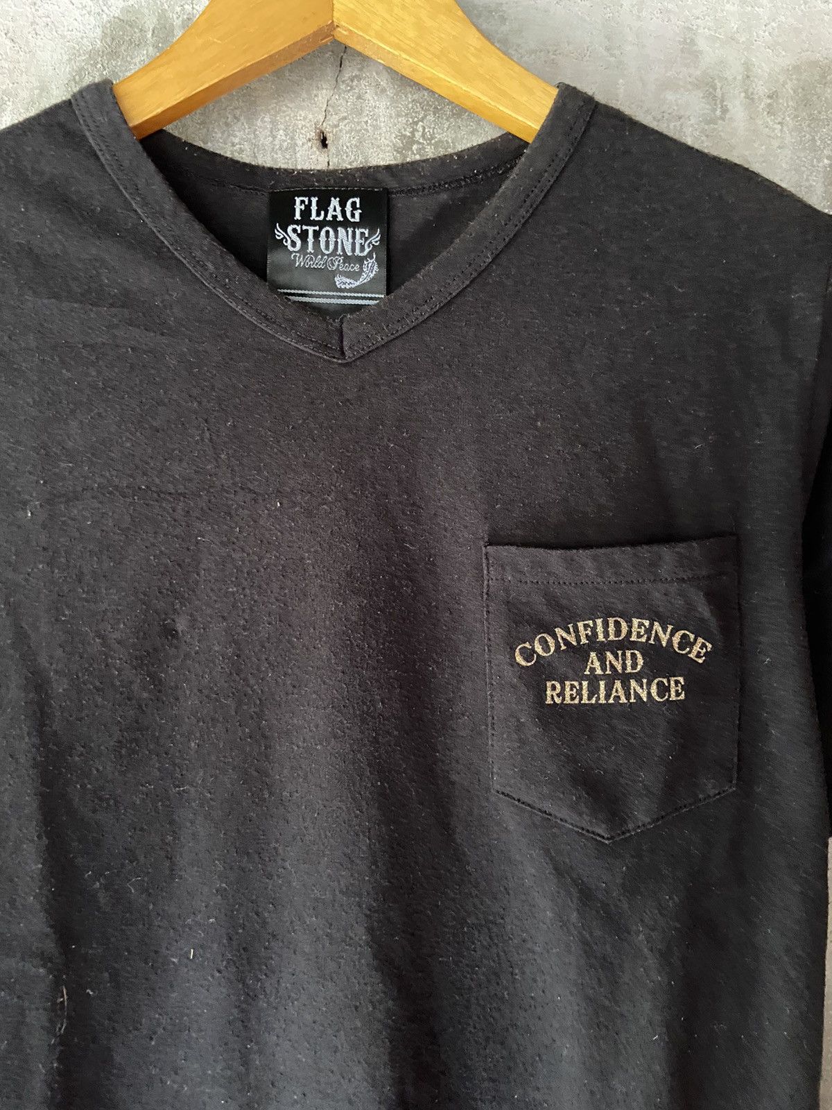 Beauty Beast × Hysteric Glamour × Japanese Brand CONFIDENCE AND RELIANCE FLAG STONE POCKET TEE Size US S / EU 44-46 / 1 - 8 Thumbnail