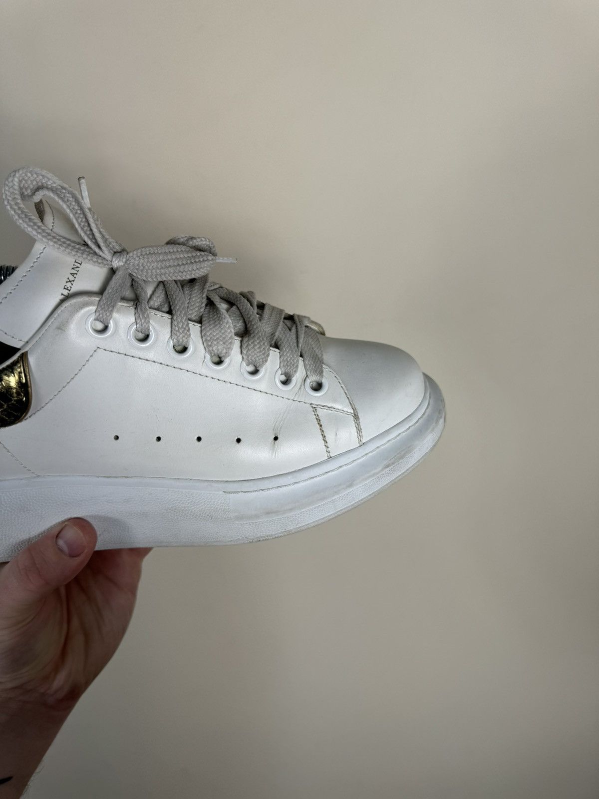 Alexander McQueen Alexander McQueen Oversized Gold Python Print Sneakers Size US 11 / IT 41 - 11 Thumbnail