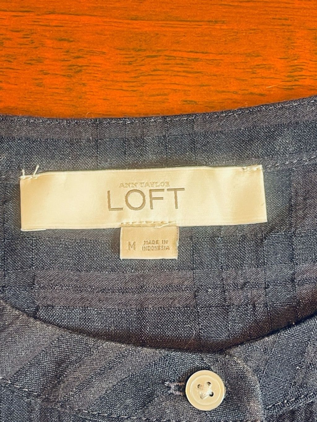 Loft LOFT Navy Blue Plaid Peplum Top Textured Gauze Blouse Medium Size M / US 6-8 / IT 42-44 - 8 Thumbnail