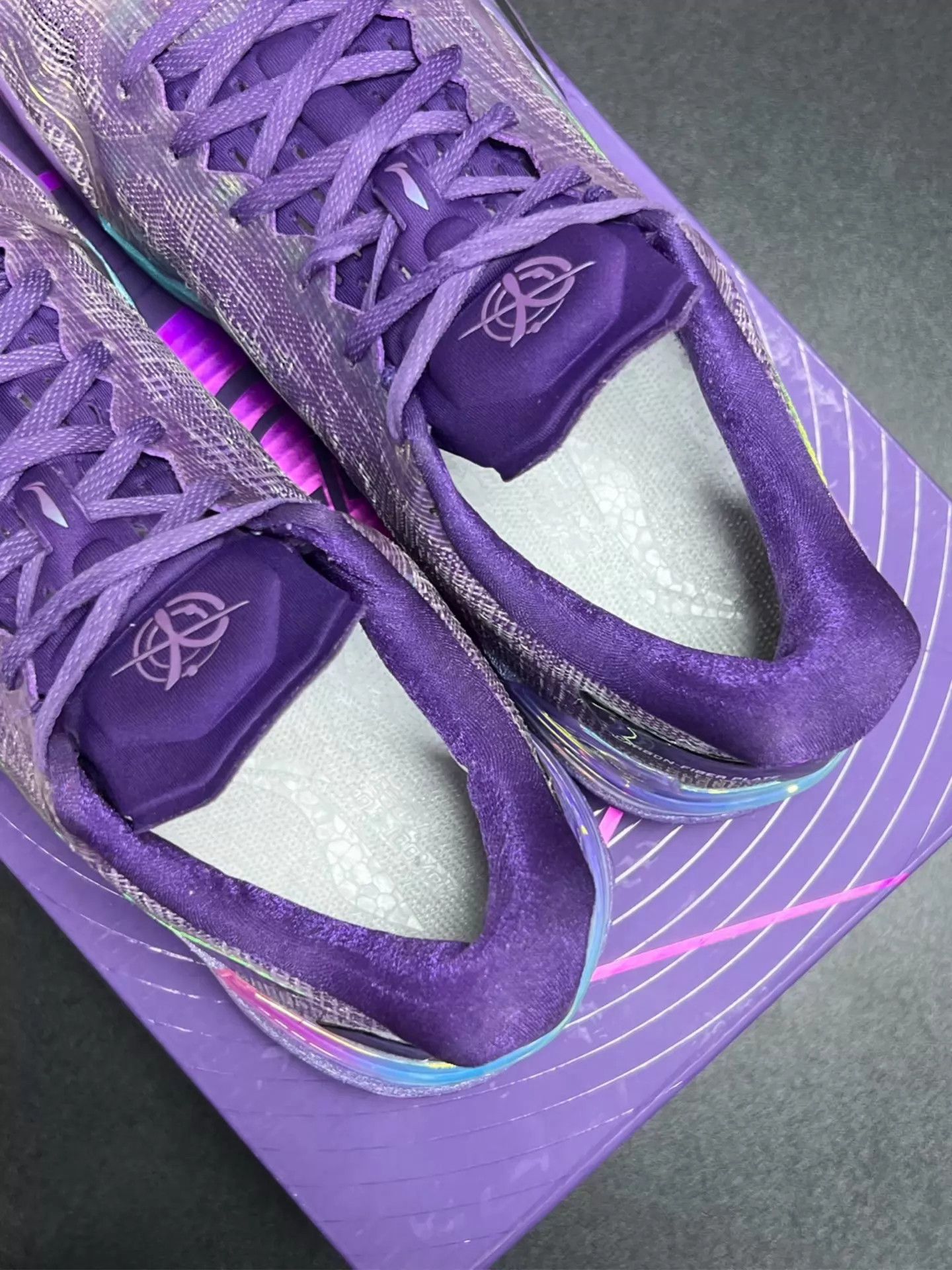 Li-Ning LI-NING Gamma Carbon Bounce Purple 43 (Box, Lightly Worn) Size US 10 / EU 43 - 4 Thumbnail