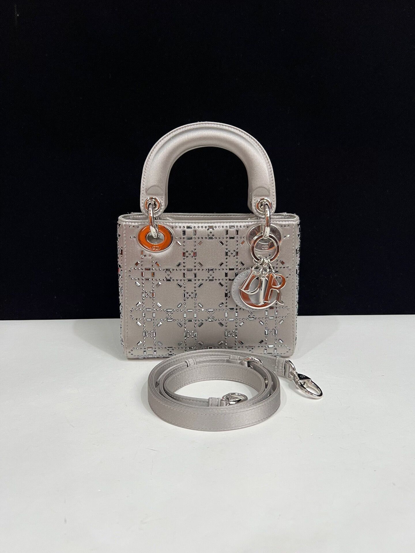 Dior Pre-loved Bag Very good condition Size ONE SIZE - 1 Thumbnail