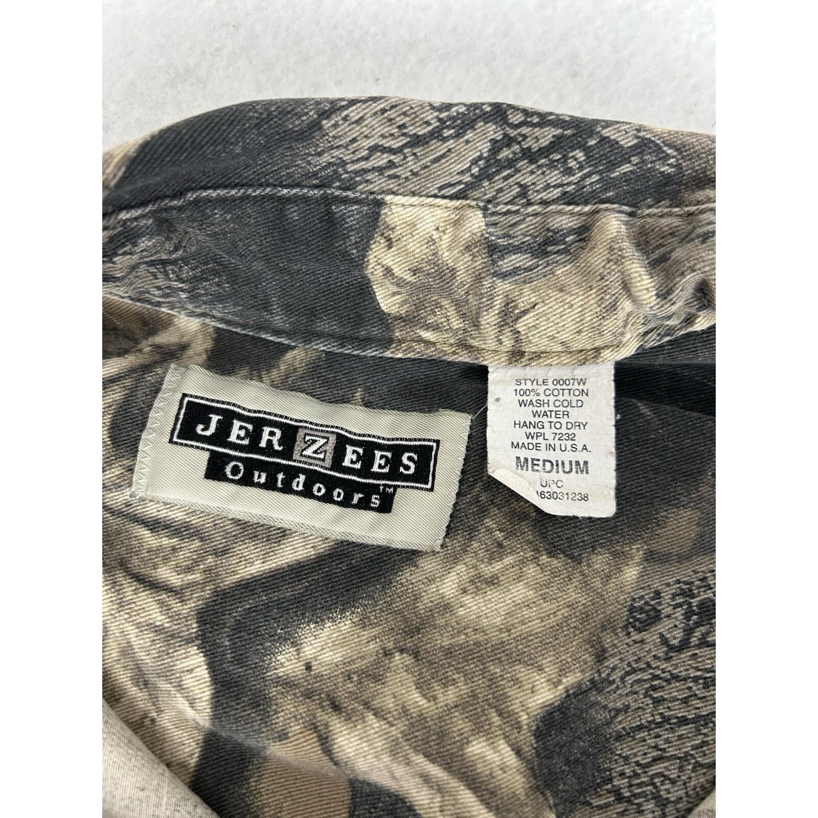 Jerzees VTG Jerzees Mossy Oak Button Up Shirt Long Sleece M Camo USA Size US M / EU 48-50 / 2 - 6 Thumbnail