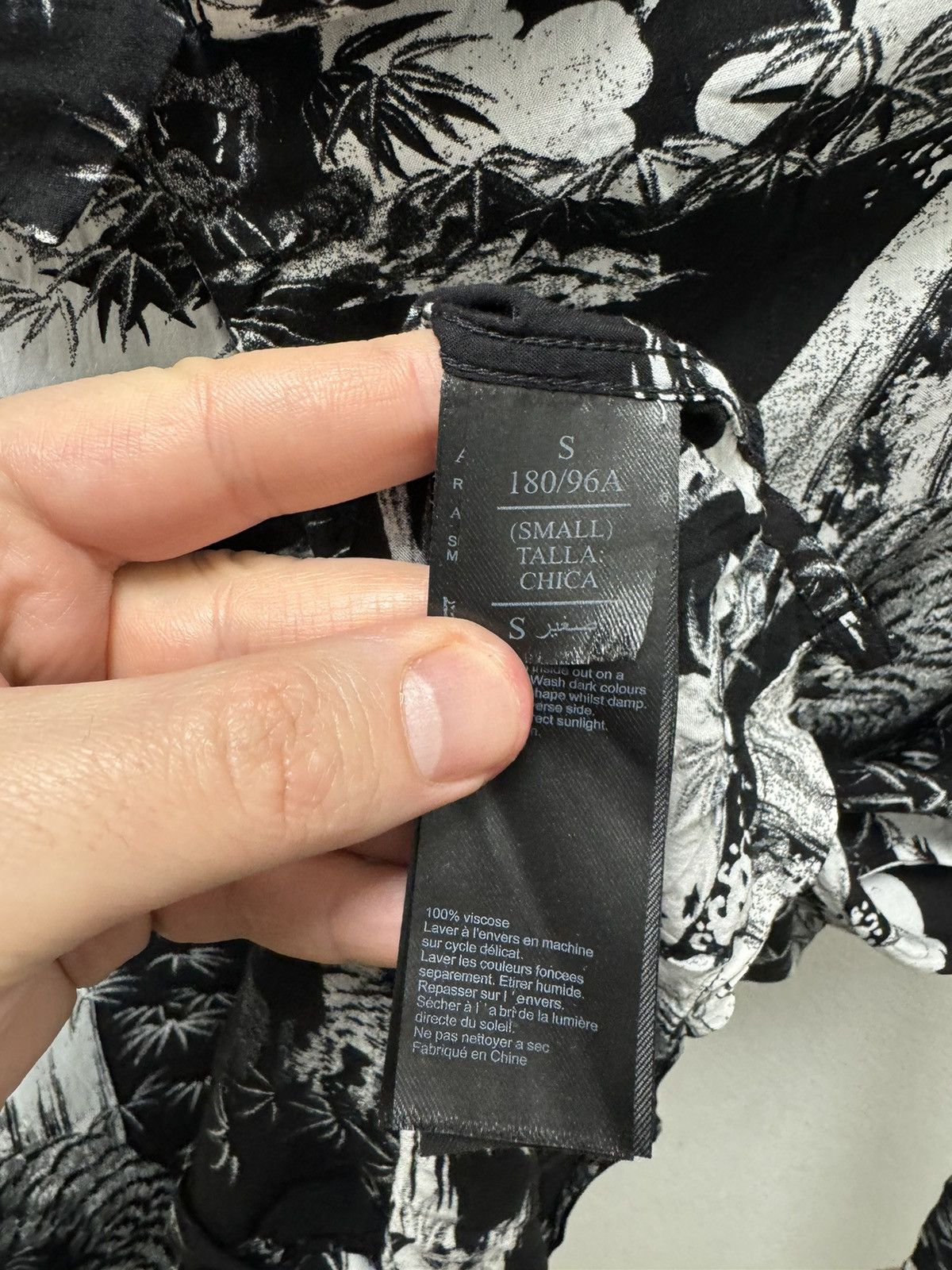 Allsaints Allsaints fullprint longsleeve t-shirt black S Japanese bran Size US S / EU 44-46 / 1 - 7 Thumbnail