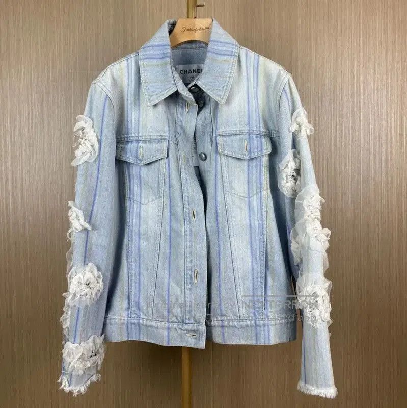 Chanel Chanel Light Blue Cotton Women's Cardigan . Size M / US 6-8 / IT 42-44 - 1 Thumbnail