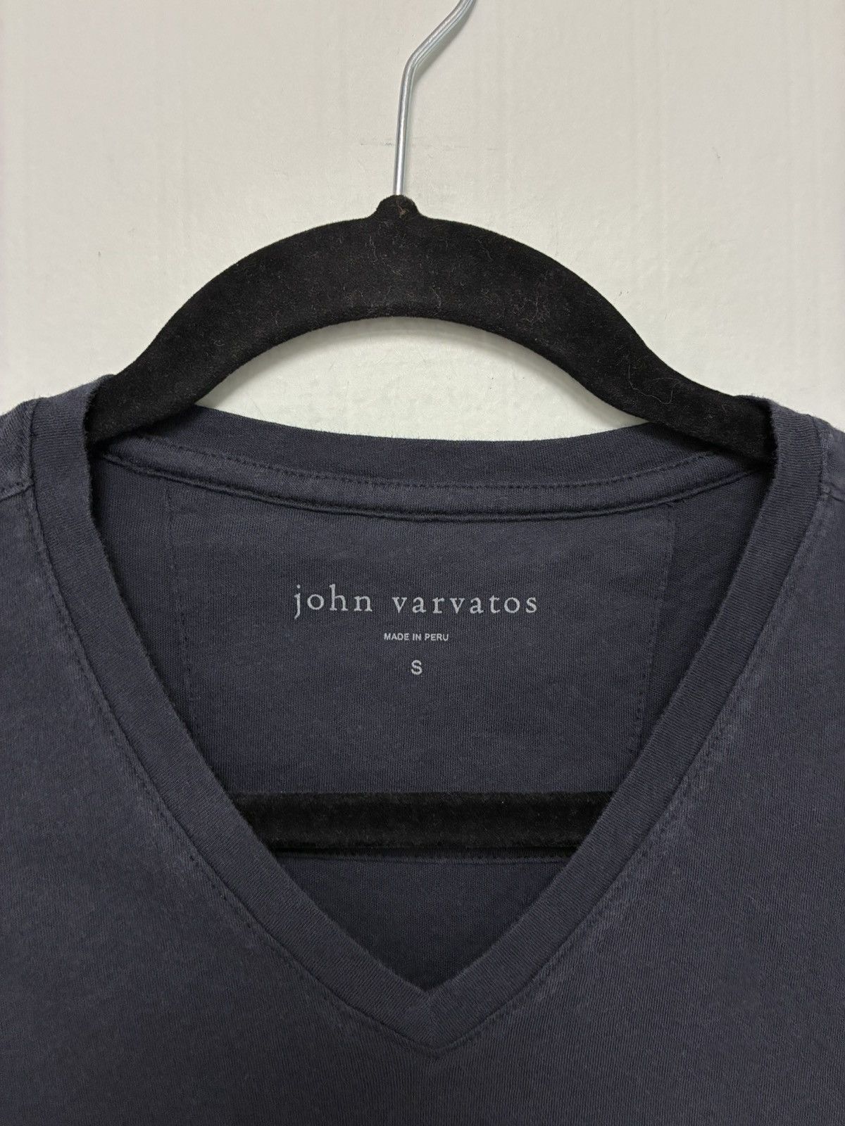 John Varvatos Navy Blue V Neck Tee Size Small Size US S / EU 44-46 / 1 - 4 Thumbnail
