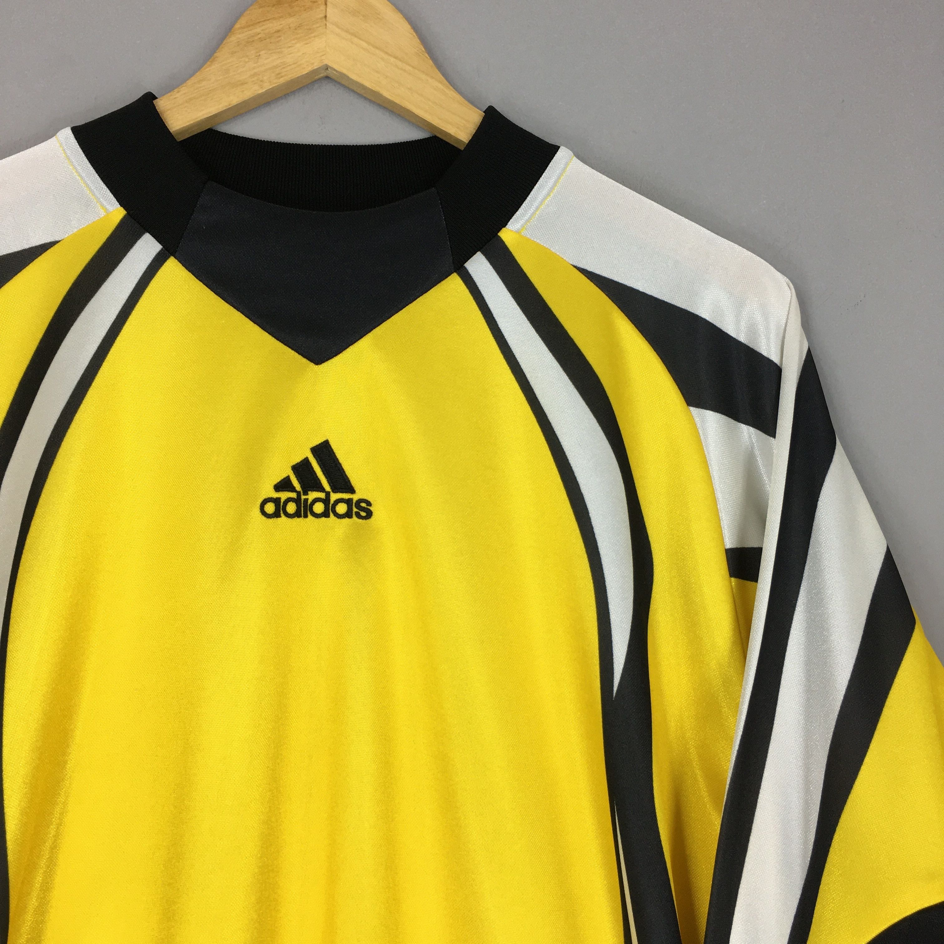 Adidas Vintage Adidas Equipment Goalkeeper Jersey Medium Size US M / EU 48-50 / 2 - 2 Thumbnail