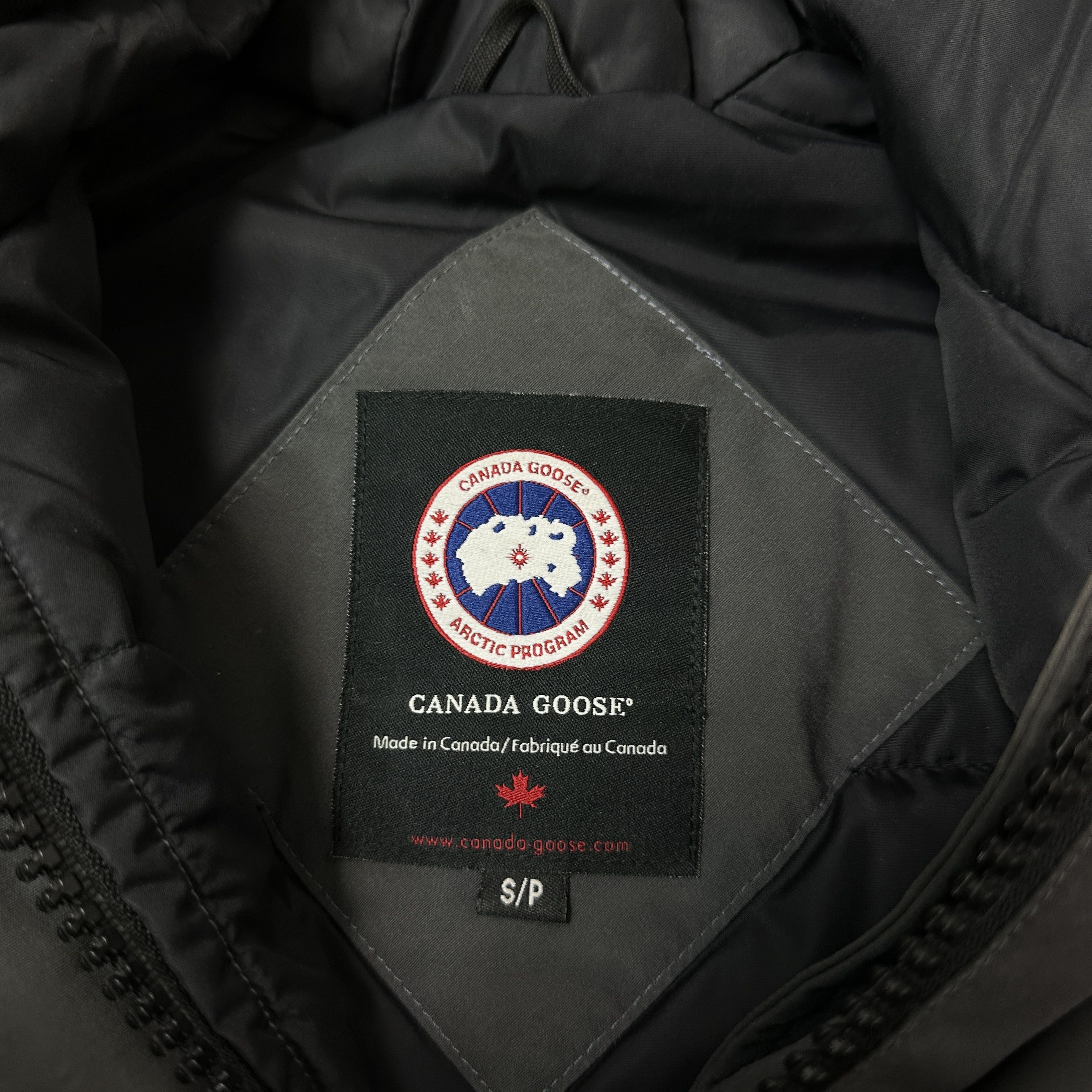 Canada Goose Vintage Outdoor Canada Goose Chillwack Jacket Y2K Size US S / EU 44-46 / 1 - 6 Thumbnail