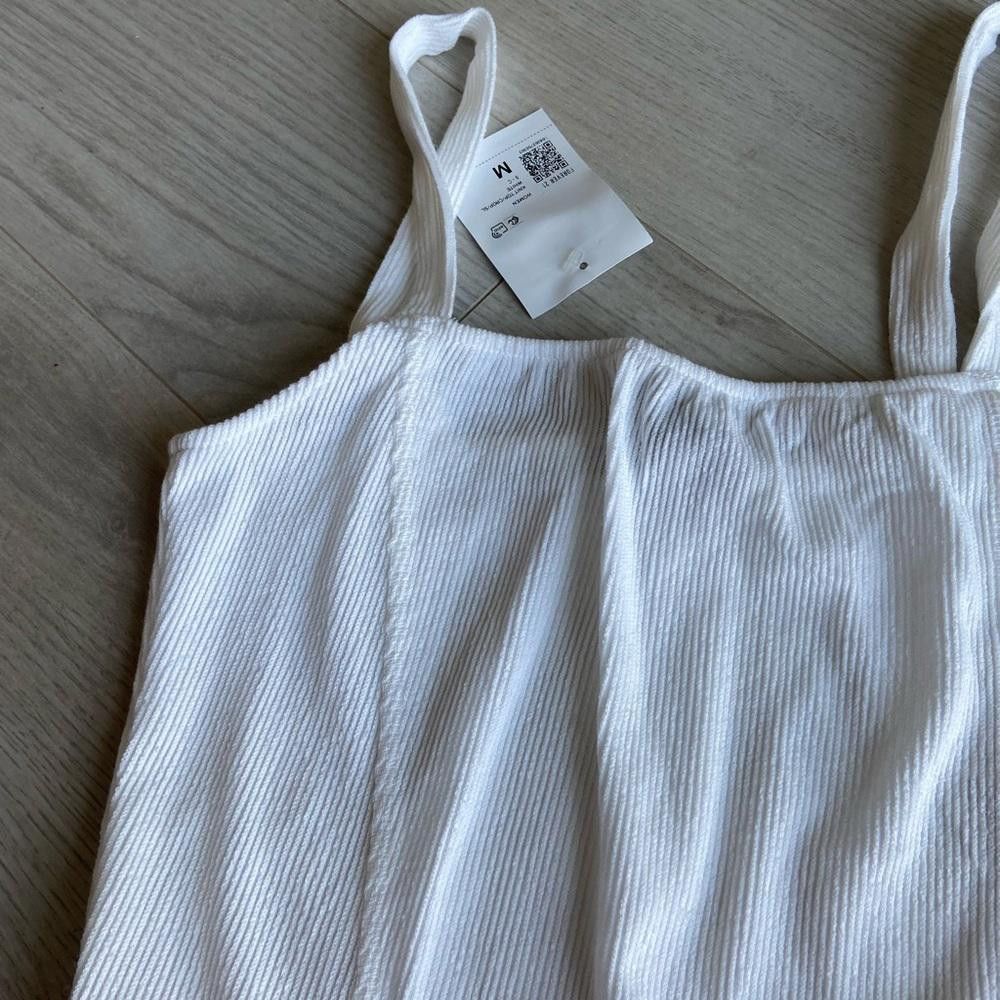 Designer Stylish White Cropped Camisole Top Size M / US 6-8 / IT 42-44 - 7 Thumbnail