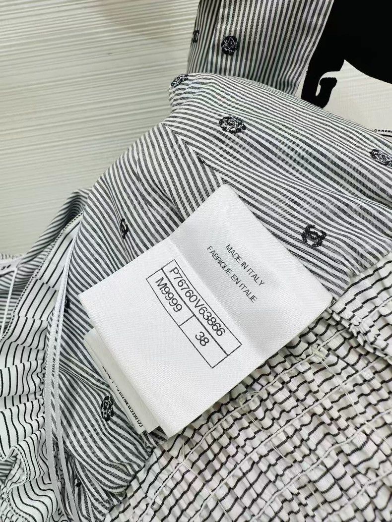 Chanel Chanel 24P gray pearl waist pleated suspender vest Size XS / US 0-2 / IT 36-38 - 7 Thumbnail