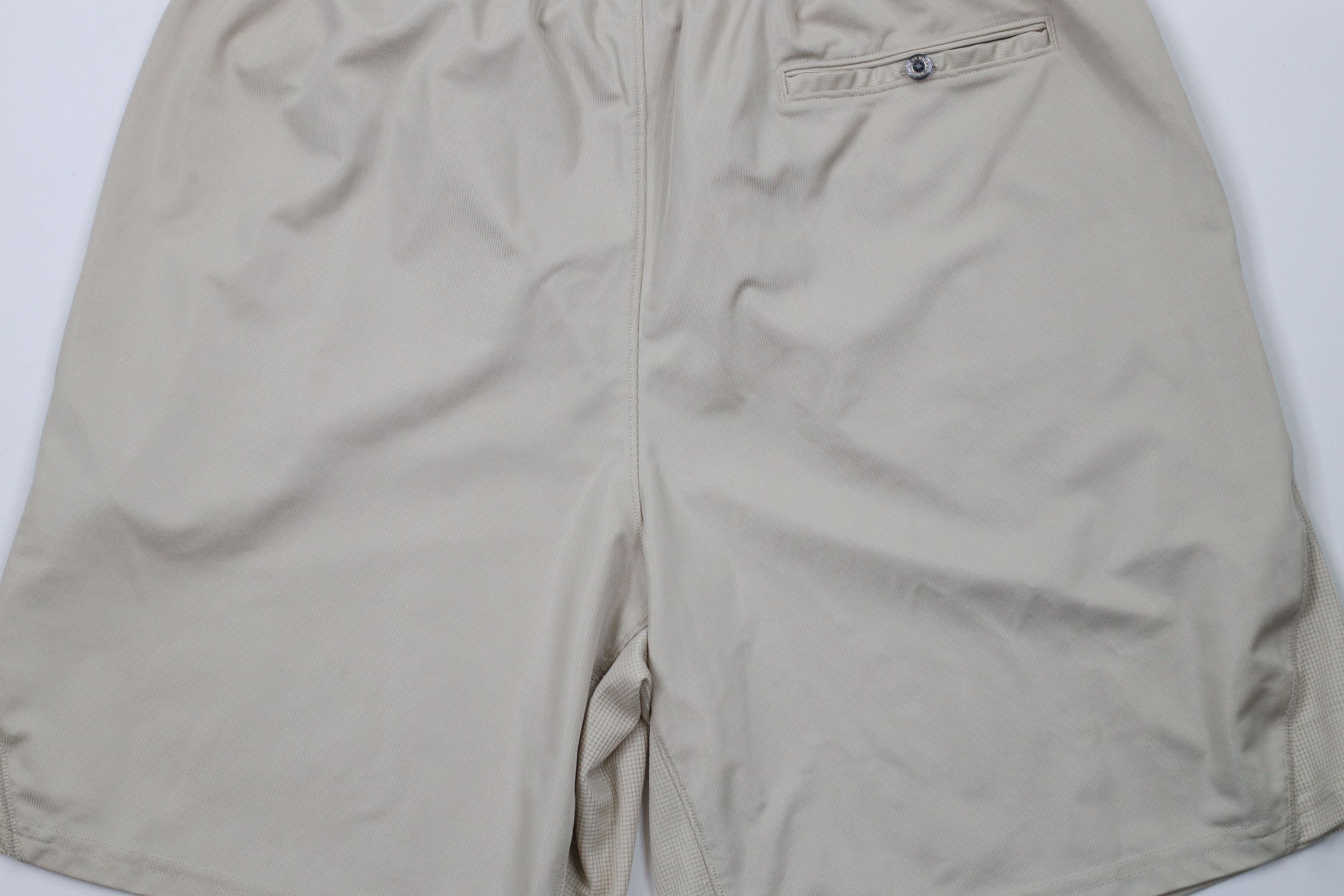 Under Armour × Vintage Under Armour University of Toledo Football Shorts Beige Size US 34 / EU 50 - 12 Thumbnail