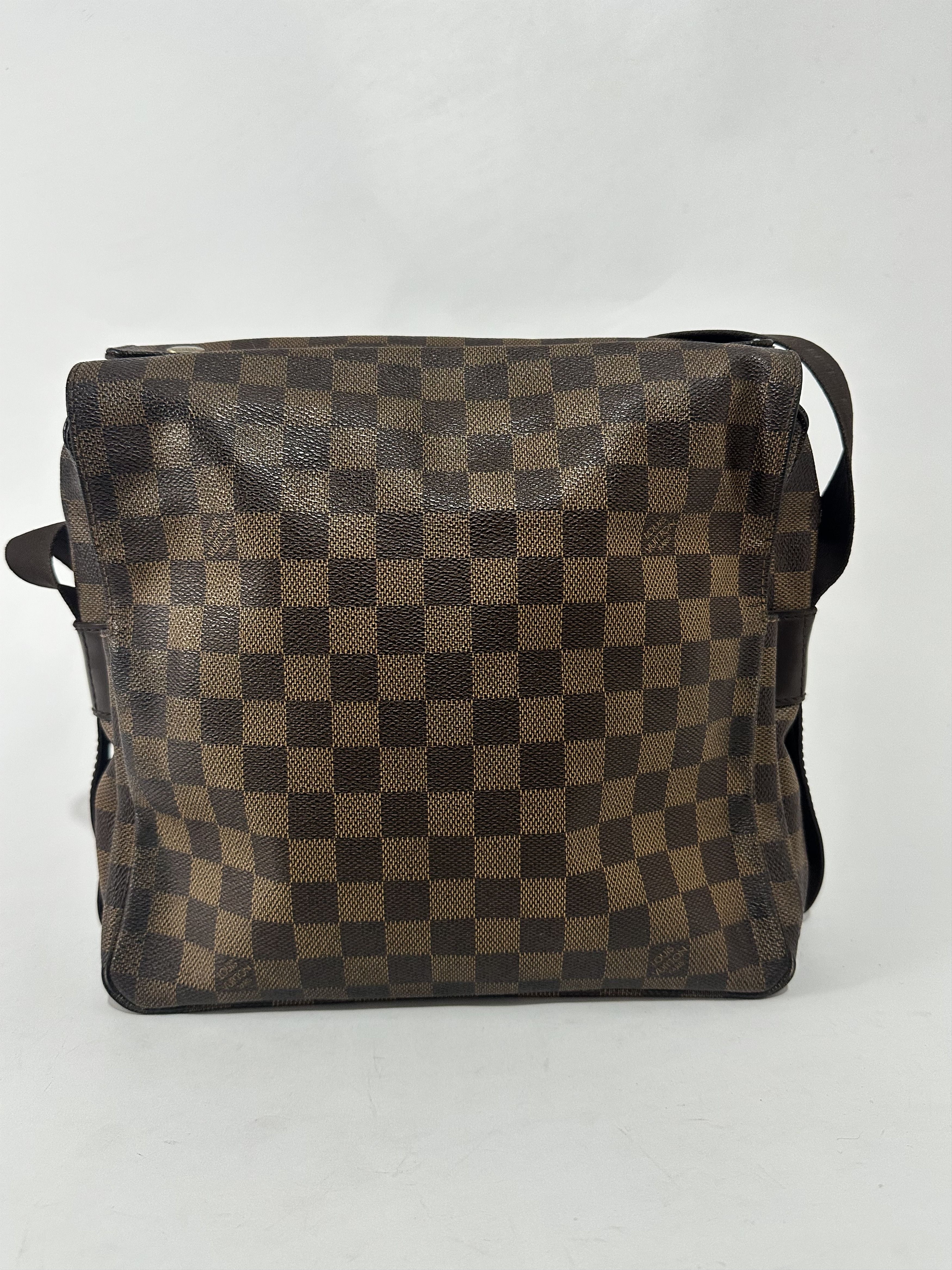 Louis Vuitton Louis Vuitton Damier Ebene Canvas Naviglio Messenger Bag Size ONE SIZE - 3 Thumbnail