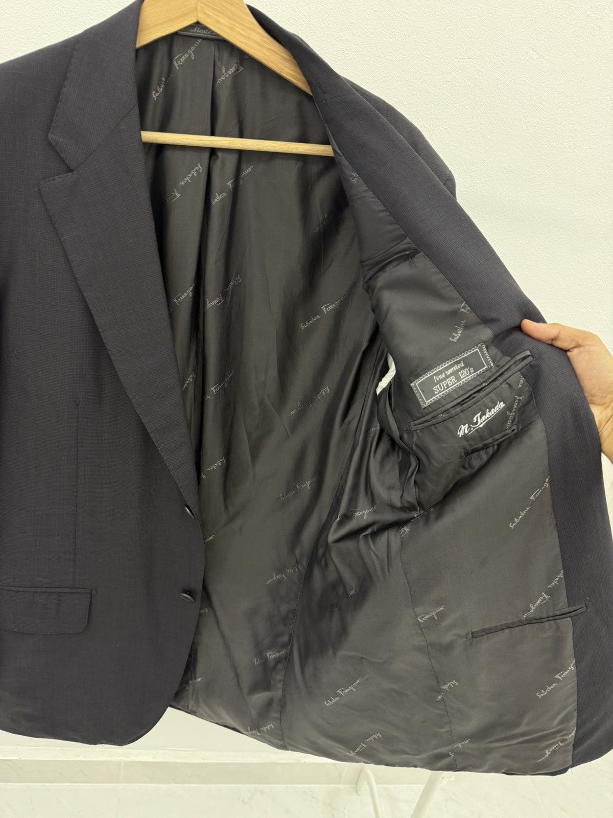 Salvatore Ferragamo Salvatore Ferragamo Virgin Wool Luxury Blazer Jacket Size 50R - 7 Thumbnail