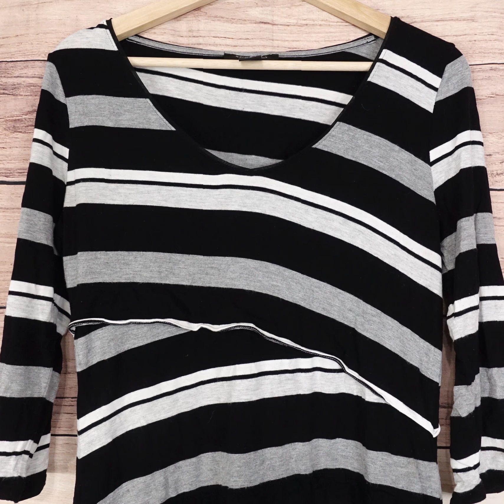 White House Black Market WHITE HOUSE BLACK MARKET LONG SLEEVE STRIPED TOP WOMENS SZ S Size S / US 4 / IT 40 - 3 Thumbnail