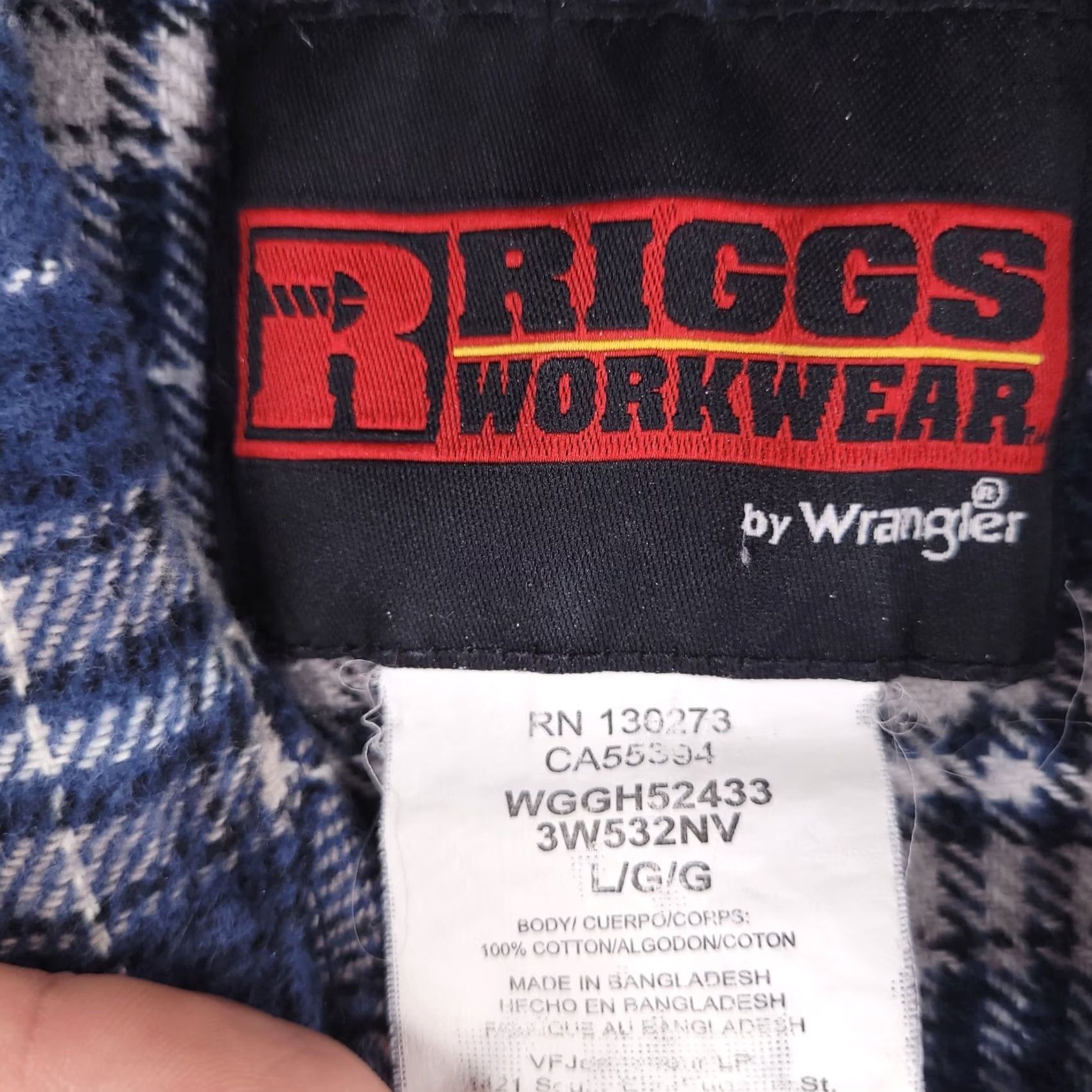 Wrangler VINTAGE Wrangler Riggs Workwear Shirt Mens Large Flannel Blue Plaid Check Thick Cotton Size US L / EU 52-54 / 3 - 3 Thumbnail