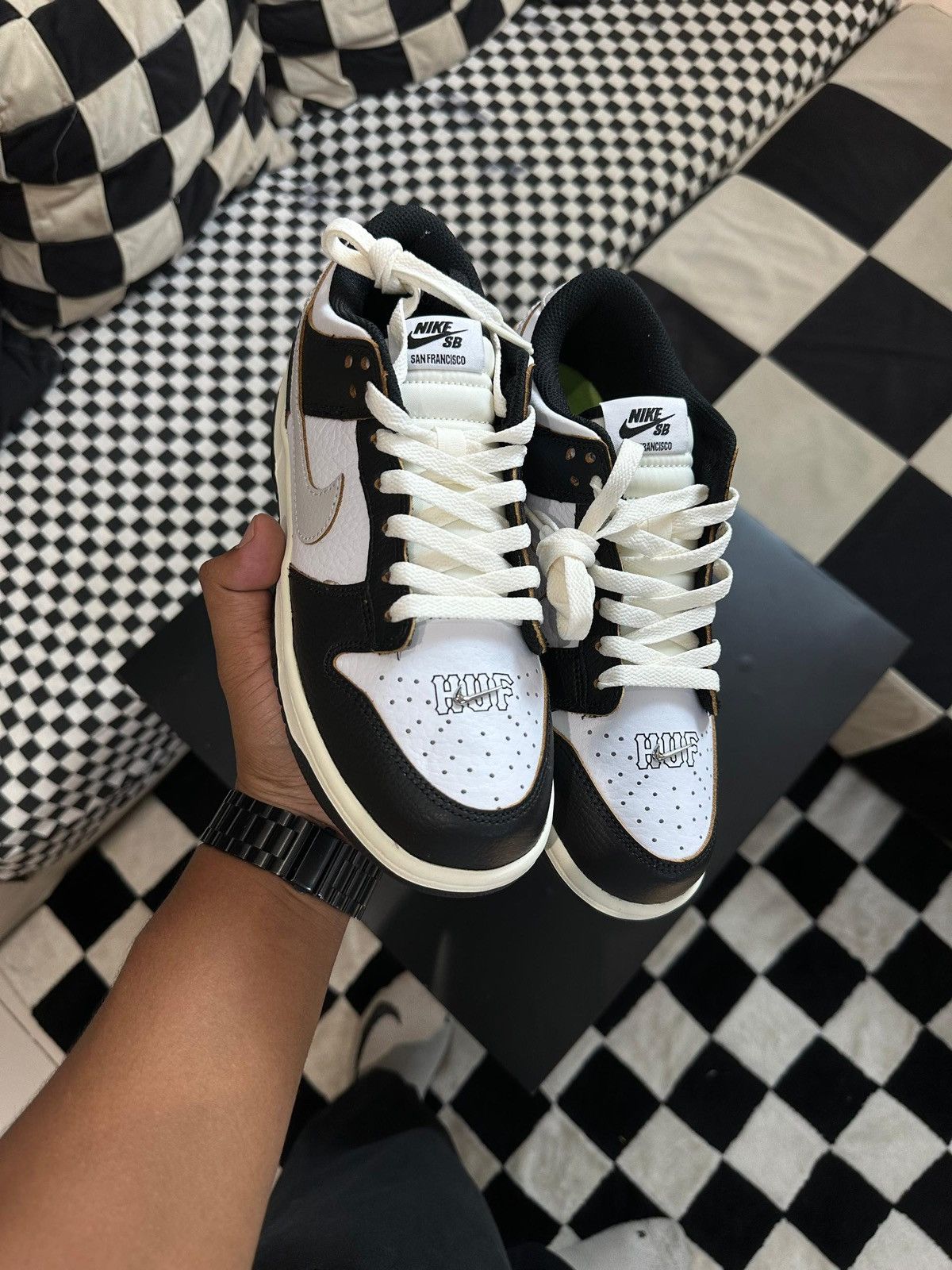 Huf × Nike NIKE SB DUNK LOW X HUF SAN FRANCISCO SIZE 6.5 Size US 6.5 / EU 39-40 - 1 Thumbnail