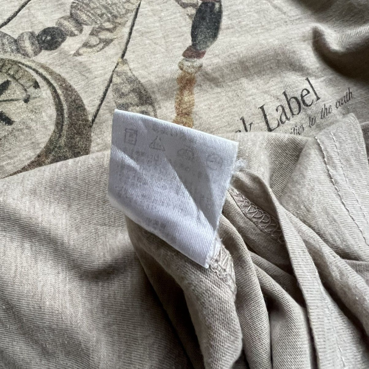 2000’s Bernings Sho 291 Black Label Necklace Printed Shirt