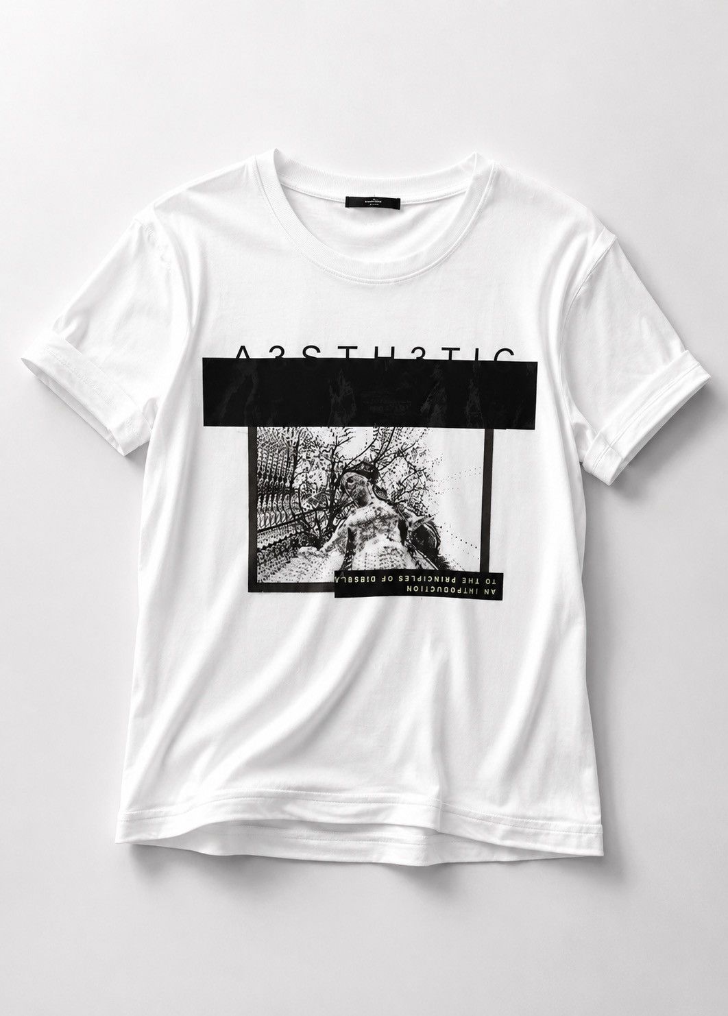 Diesel Diesel Distressed Duct Tape Art White Tshirt Size US S / EU 44-46 / 1 - 1 Thumbnail