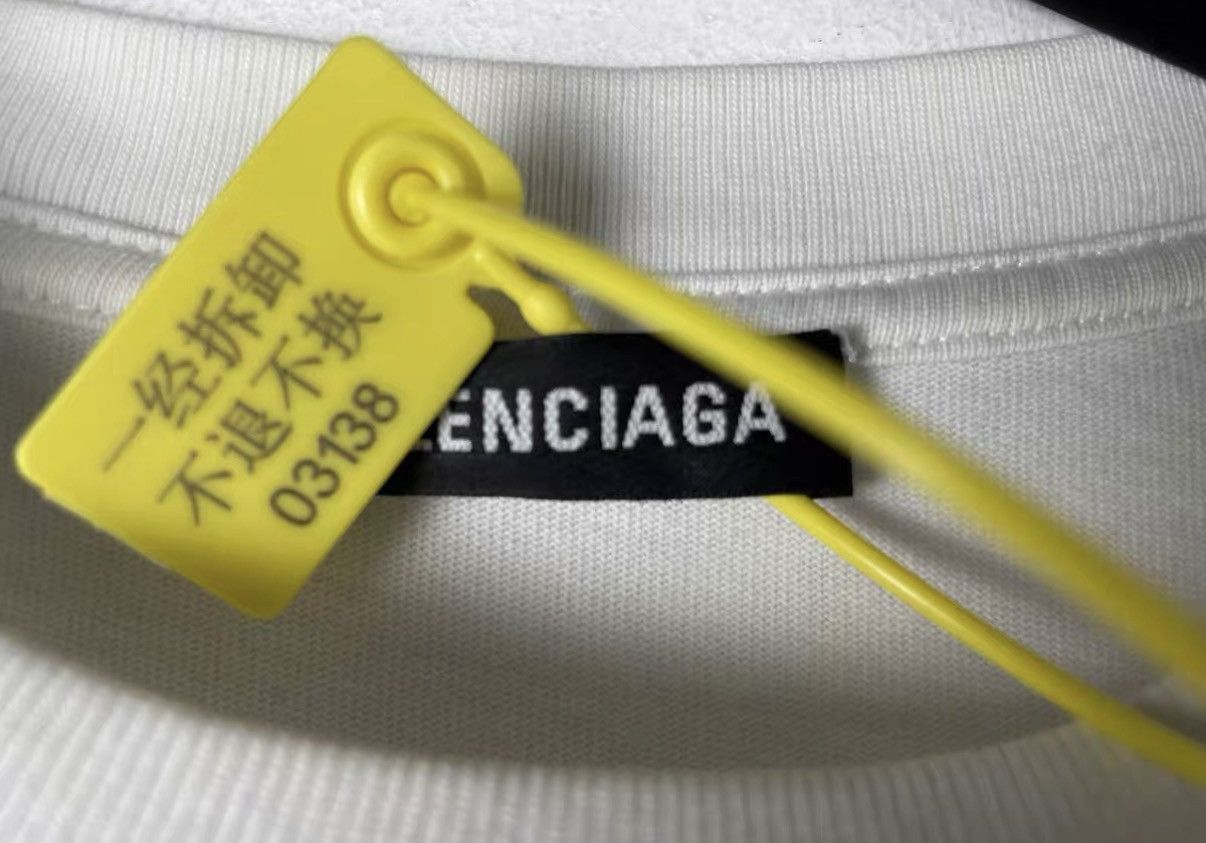 Balenciaga Balenciaga Portrait Print Short Sleeve T‑shirt J31 Size US S / EU 44-46 / 1 - 6 Thumbnail